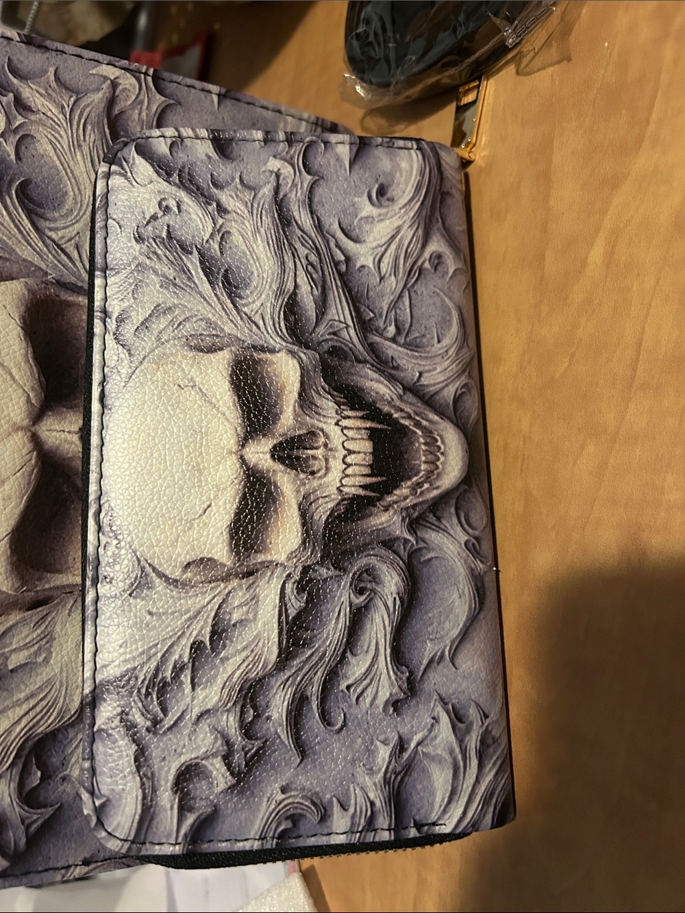 Skull Embossed Crossbody Bag and Wallet Set - White/Grey With matching wallet - Picture 2 of 4